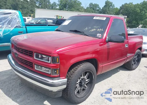 1998 Chevrolet C1500 Sportside z USA, uszkodzony, nr VIN 1GCEC14R0WZ184775